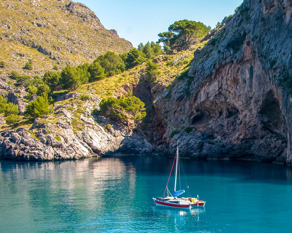 Visitez la côte méditerranéenne avec un bateau d’exception